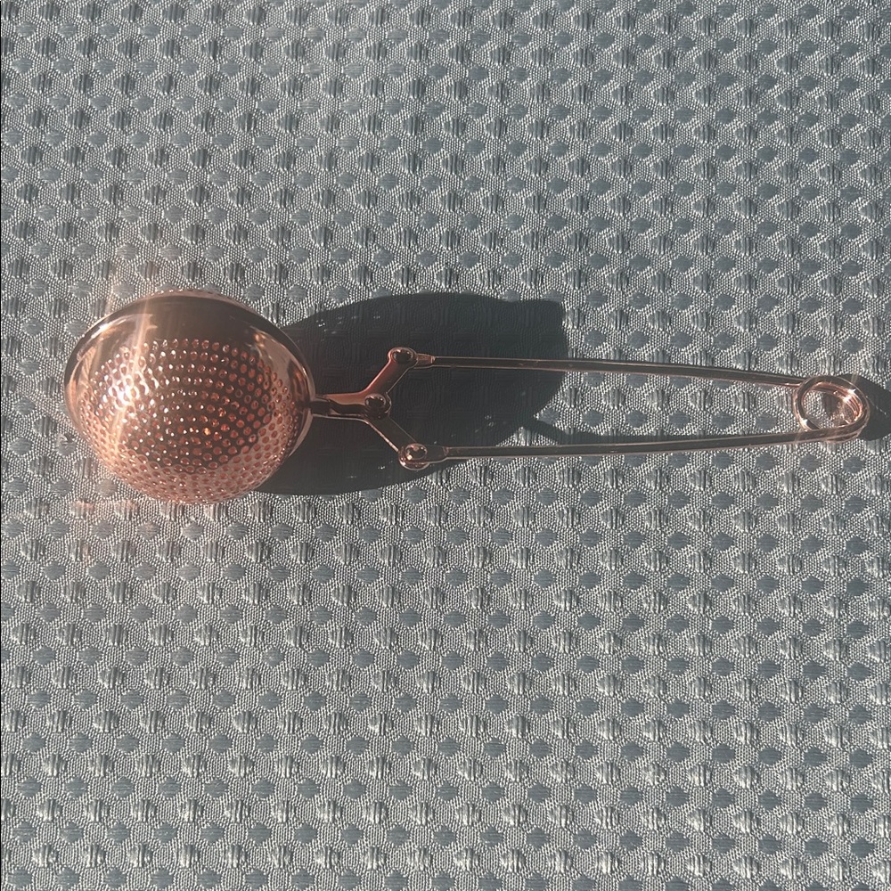Rose Gold Tea Infuser - Picture 2 of 5